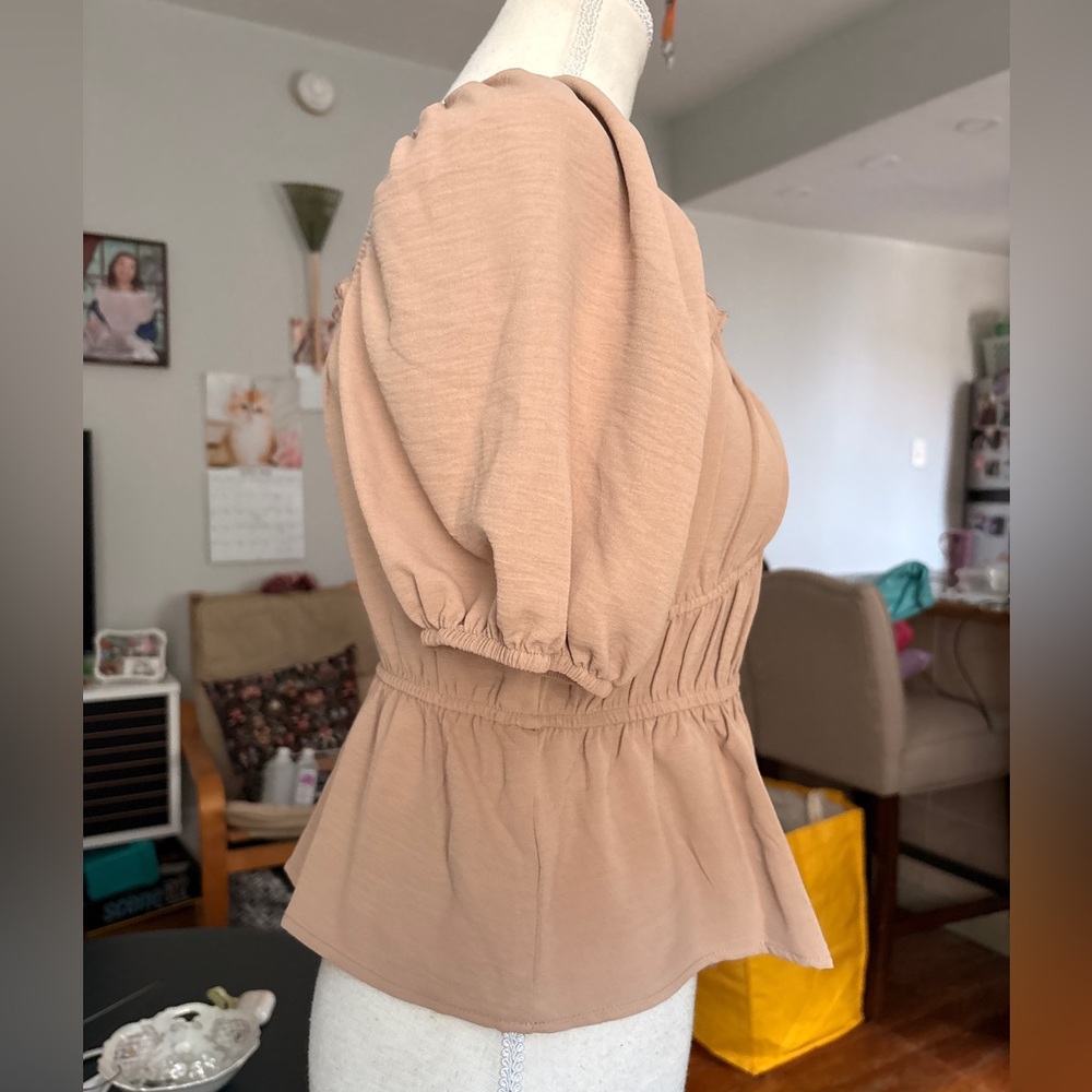 And Now This Almond Puff Sleeve Peplum Top XS NWT - Picture 5 of 8